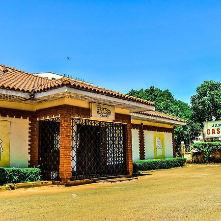 Wagon Wheel Hotel Элдорет Экстерьер фото