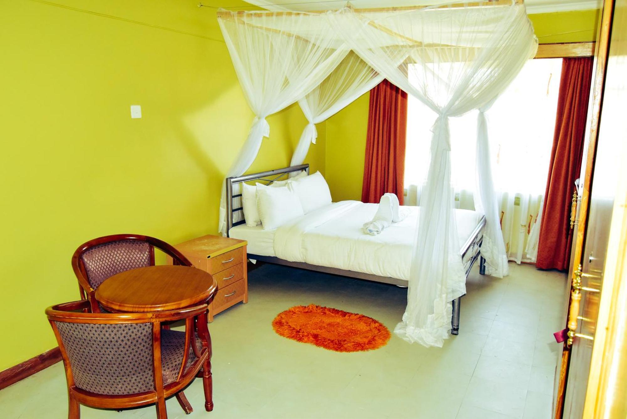 Wagon Wheel Hotel Элдорет Экстерьер фото