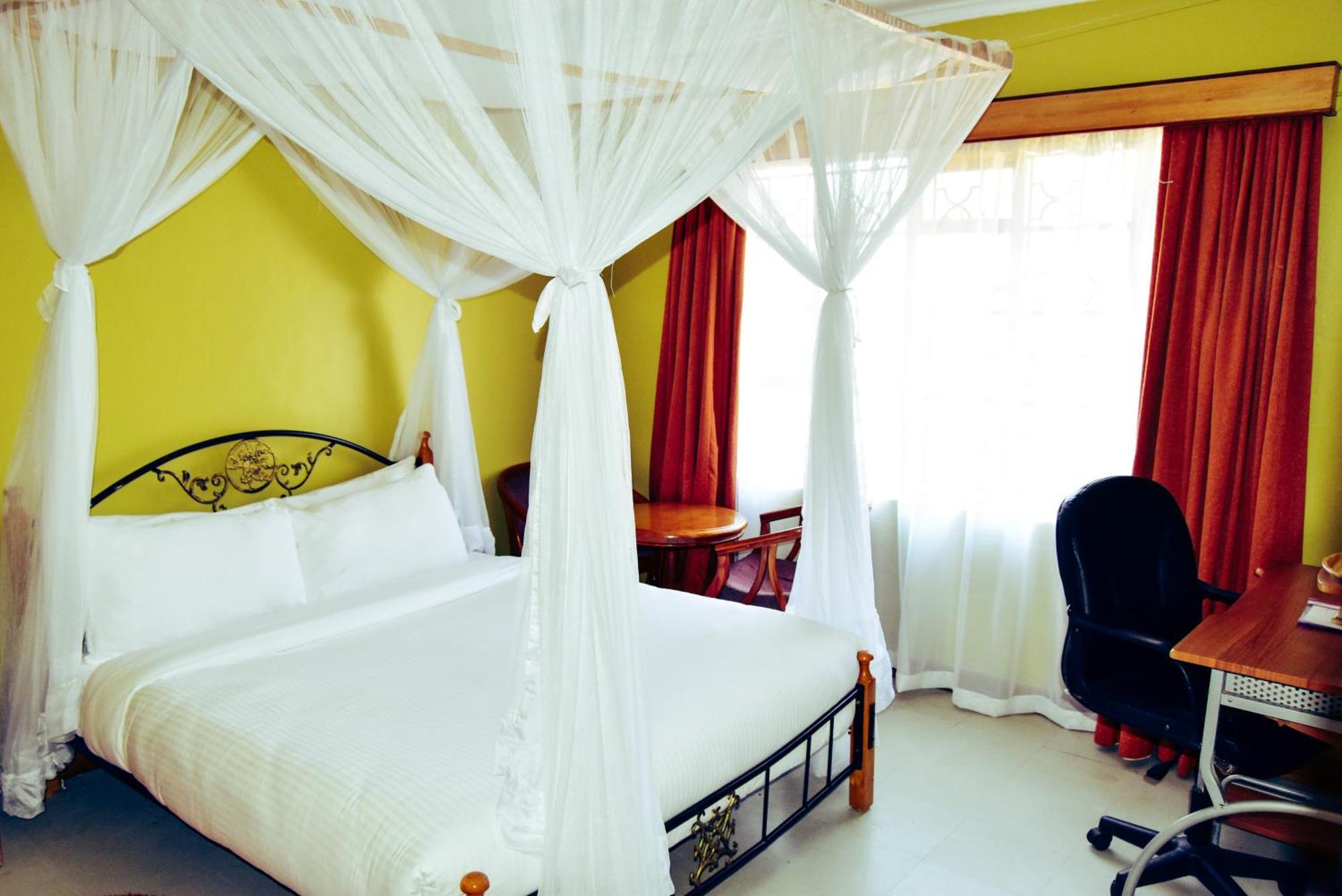 Wagon Wheel Hotel Элдорет Экстерьер фото
